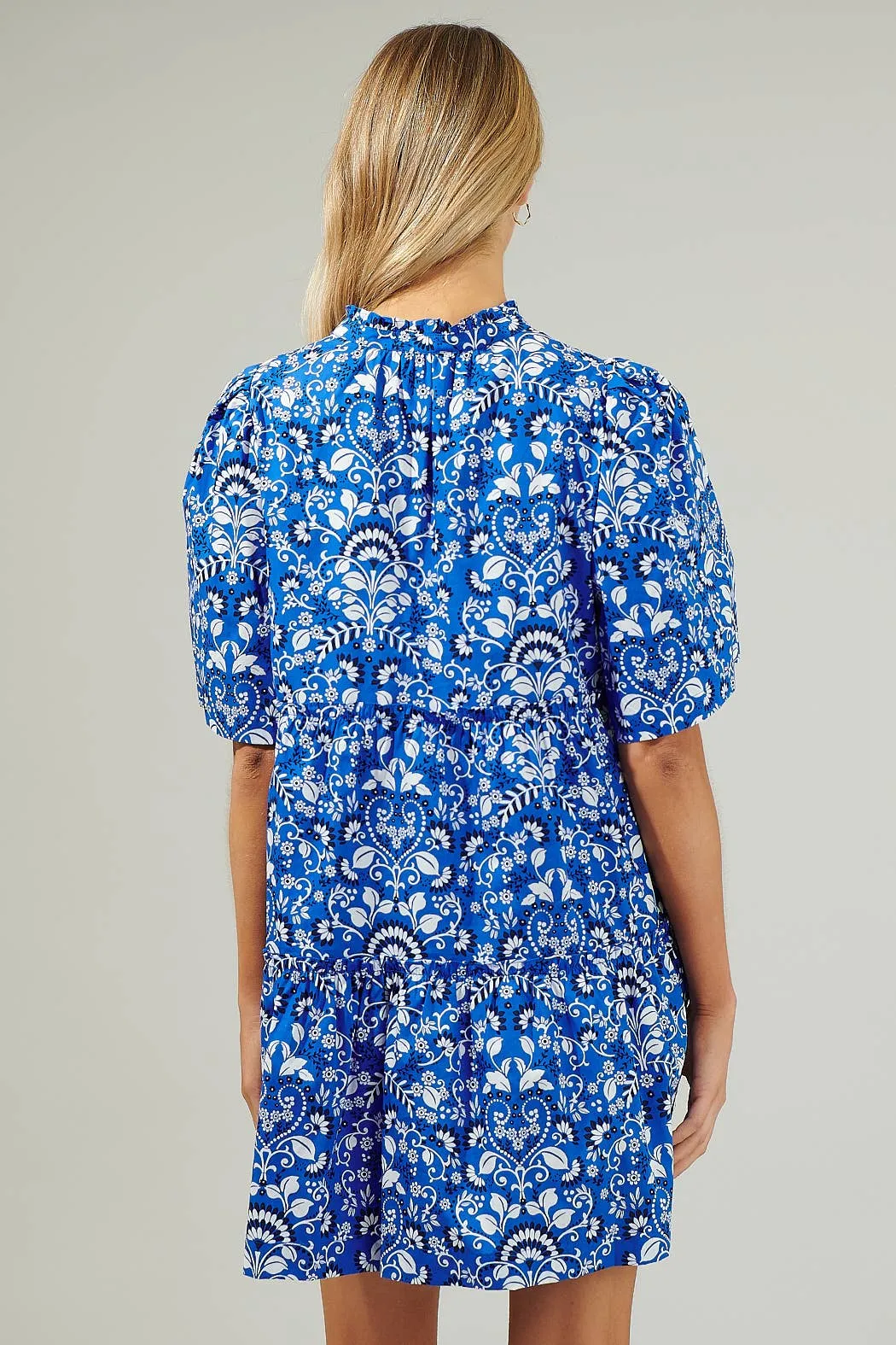 BLUE LULU FLORAL TOMALES SPLIT NECK SHIFT DRESS