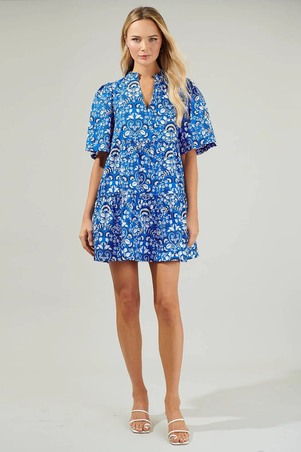 BLUE LULU FLORAL TOMALES SPLIT NECK SHIFT DRESS