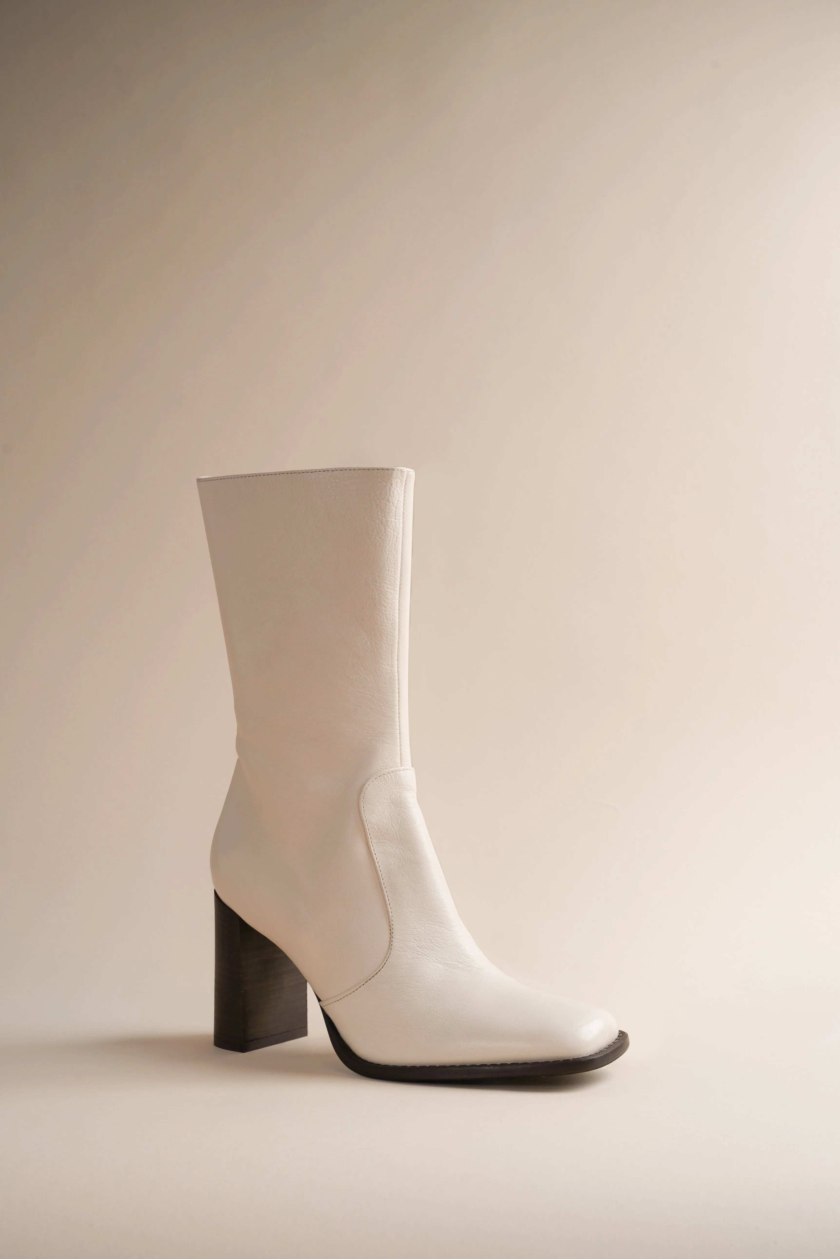 Lauryn Boot in Ivory